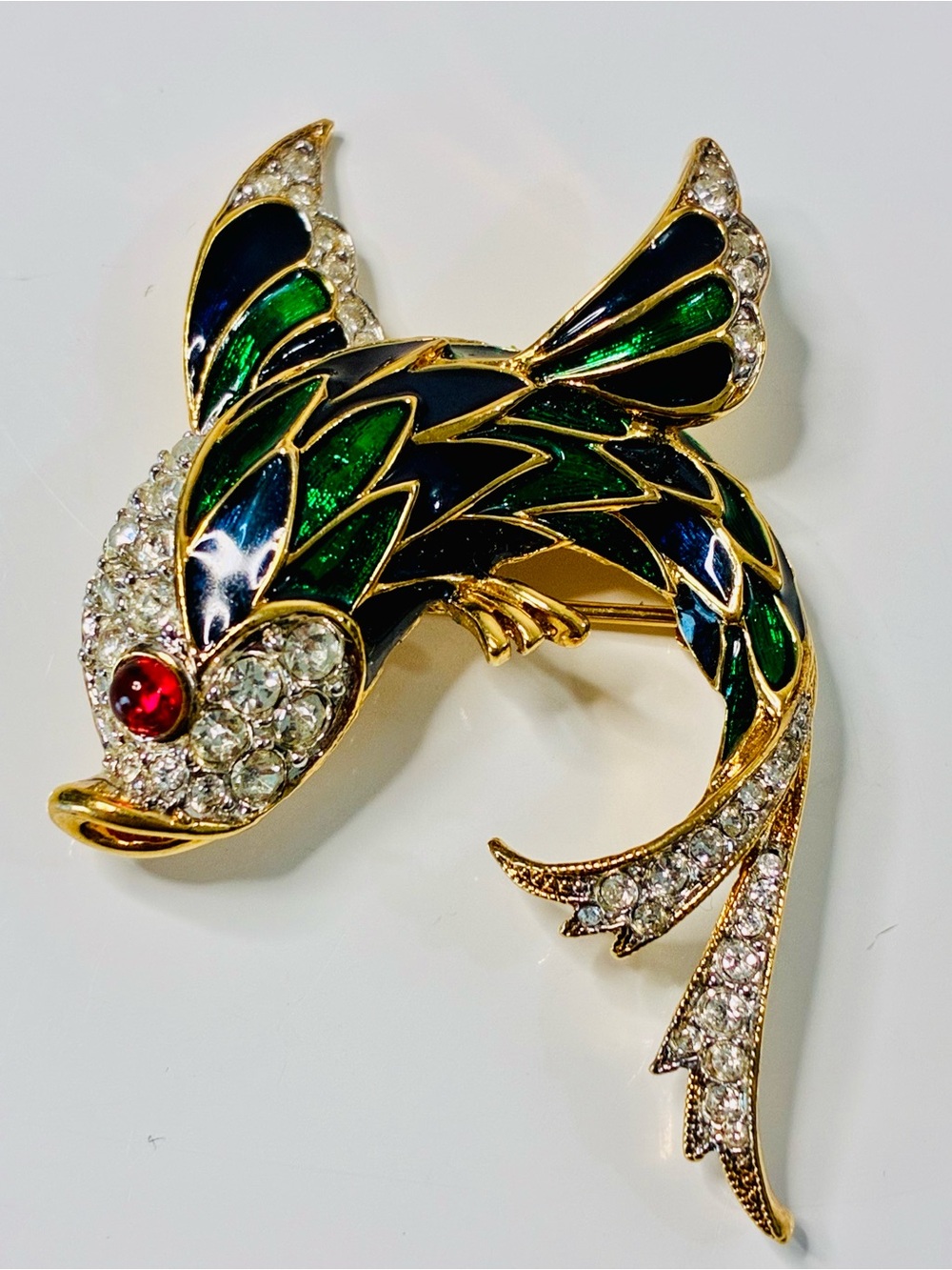 VTG Gold-Tone Green & Blue Enamel Fish Brooch with Clear Crystal Accents EUC